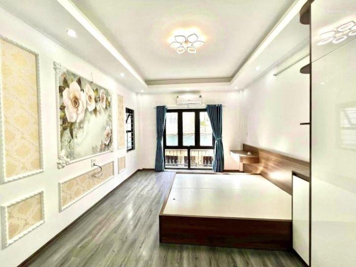 Nhà đẹp Đại Mỗ - ô tô đỗ gần - trung tâm Vinhomes - xây 5 Tầng - 3p ngủ giá 5 tỷ