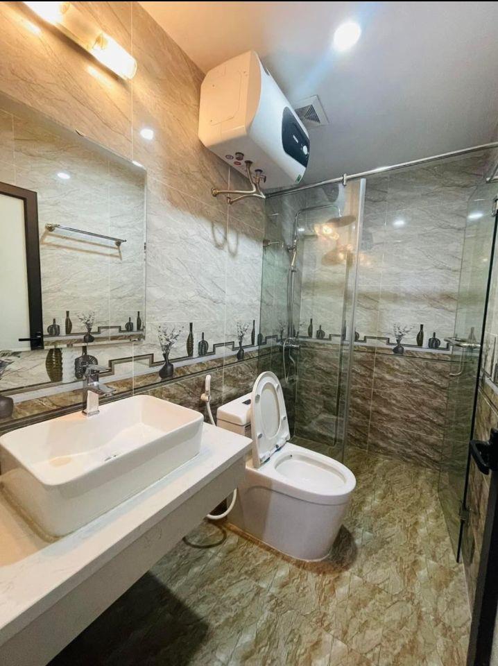 Bán Nhà An Khánh 39M 5 Tầng, Gác Lửng, 2 mặt tiền, chỉ 20m ô tô đỗ kinh doanh giá 5.9 tỷ