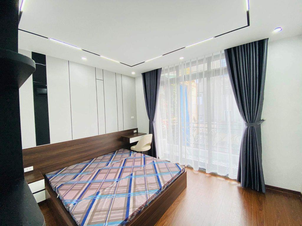 Bán nhà mặt ngõ Kim Chung 40M 4 Tầng, 5p ngủ, nội thất đẹp, ô tô đỗ sát nhà giá 5.2 tỷ