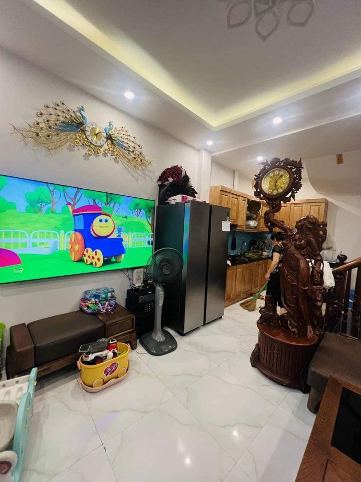 Chính chủ bán nhà Xuân Phương, gần Mỹ Đình xây 32M, 5 Tầng, 4 phòng giá 5.2 tỷ