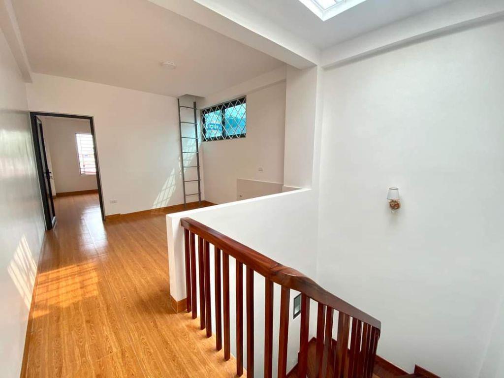 chỉ 2.5 tỷ nhận nhà gần Phương Canh, Trịnh Văn Bô 35M 5 Tầng, 5 phòng, 50m ô tô đỗ