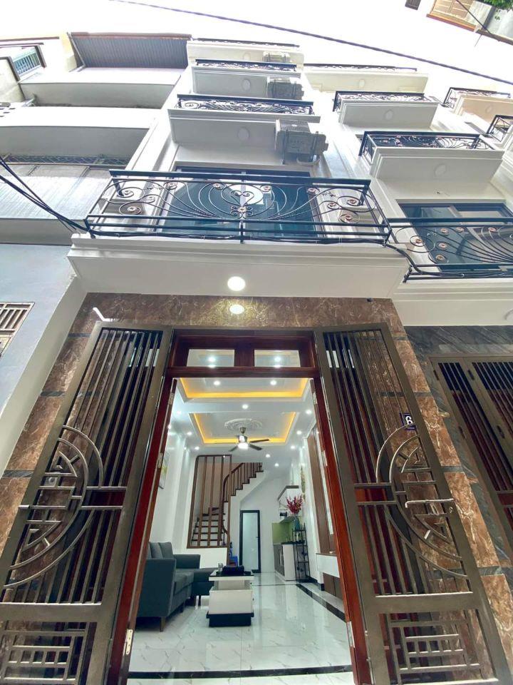 chỉ 2.5 tỷ nhận nhà gần Phương Canh, Trịnh Văn Bô 35M 5 Tầng, 5 phòng, 50m ô tô đỗ