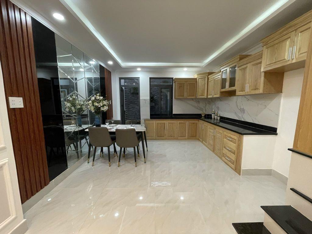 Bán nhà Xuân Phương, phố Trịnh Văn Bô 38M, 5 Tầng, gác lửng, nội thất đẹp giá 6.5 tỷ