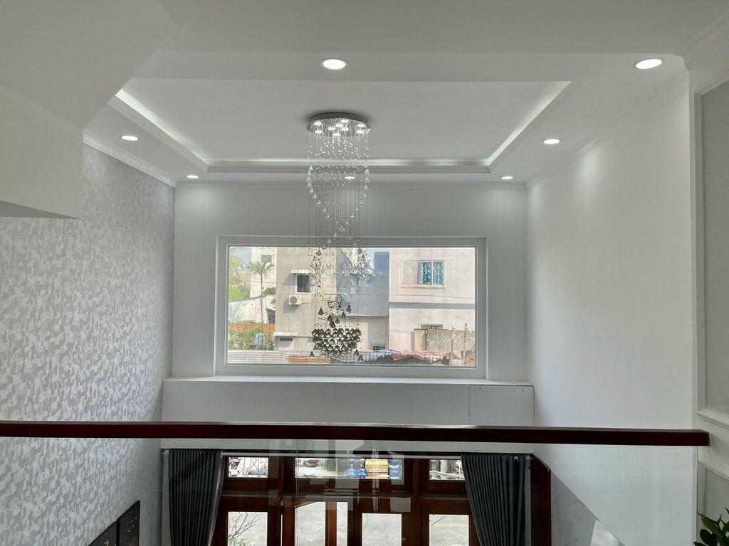 Bán nhà Xuân Phương, phố Trịnh Văn Bô 38M, 5 Tầng, gác lửng, nội thất đẹp giá 6.5 tỷ