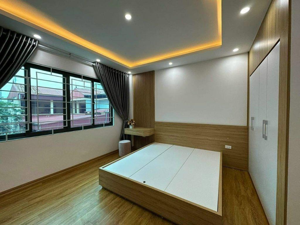 Bán nhà An Khánh, gần khu biệt thự 32M 5 Tầng, ngõ vào 3m, ô tô đỗ cạnh nhà giá 4.6 tỷ