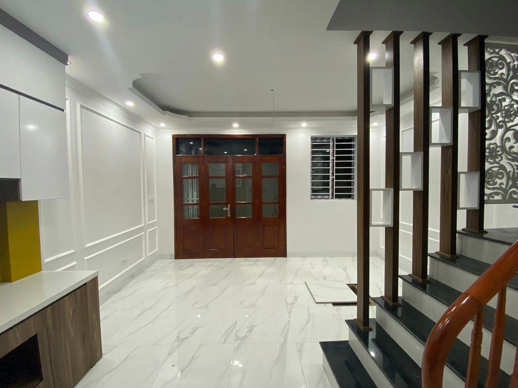 Chỉ 2 tỷ có nhà La Phù, Lê Trọng Tấn 32M2, 5 Tầng, 3 phòng, có nội thất, đầy đủ tiện ích