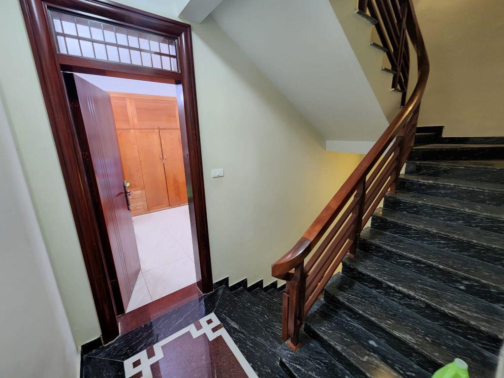 Bán nhà mặt đường 8m vỉa hè 2m, cuối phố Trịnh Văn Bô, giáp khu đô thị Nhổn 48M, 6 Tầng, full nội thất