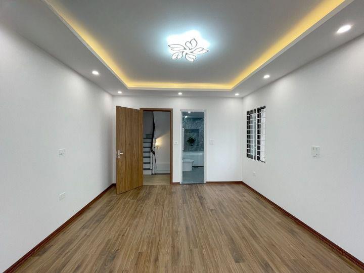 Bán nhà Đại Mỗ 32M 5 Tầng, 3P Ngủ giá thấp nhất khu vực giá 6 tỷ