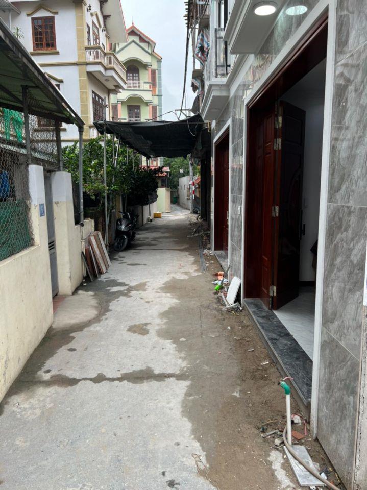 Bán nhà Xuân Phương 33,5M, 5 Tầng, 4 phòng, ngõ rộng thoáng, gần Mỹ Đình 3km giá 5.2 tỷ