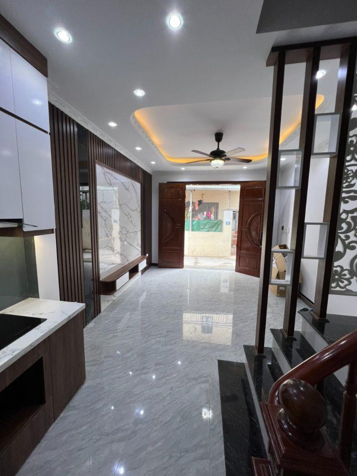 Bán nhà Xuân Phương 33,5M, 5 Tầng, 4 phòng, ngõ rộng thoáng, gần Mỹ Đình 3km giá 5.2 tỷ