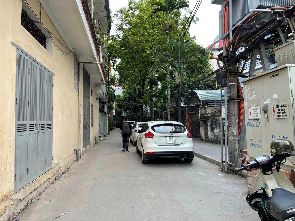 Nhà đẹp Xuân Phương giá tốt, ô tô đỗ, trung tâm kinh doanh