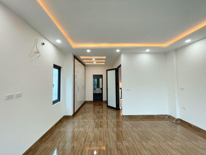 Nhà đẹp Xuân Phương giá tốt, ô tô đỗ, trung tâm kinh doanh