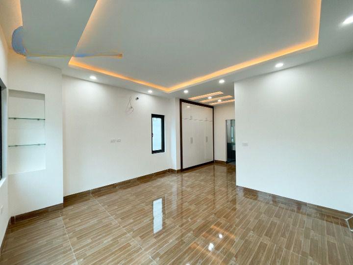 Nhà đẹp Xuân Phương giá tốt, ô tô đỗ, trung tâm kinh doanh