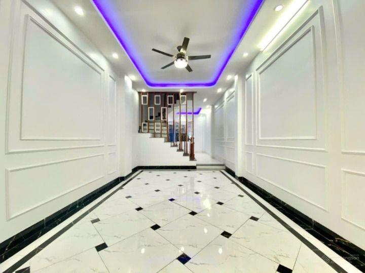 Bán nhà Yên Sở 41M 4 Tầng, 4 ngủ, chỉ 20m ô tô đỗ giá 4.2 tỷ