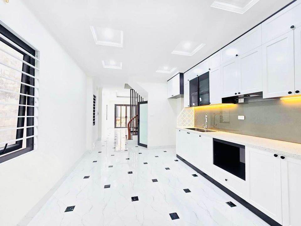 Bán nhà Vân Canh gần Trịnh Văn Bô 40M, 4 Tầng, 4P Ngủ, 50m ô tô đỗ giá 5.5 tỷ