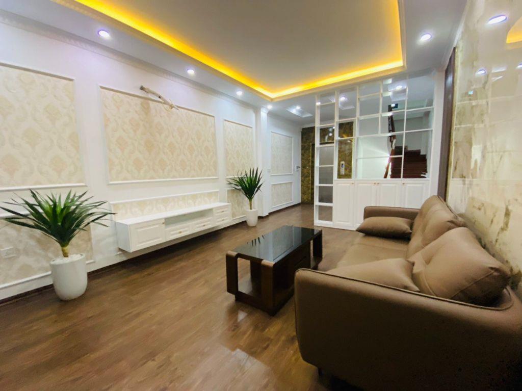 Bán nhà Đại Mỗ, Nam Từ Liêm 37M 6 Tầng, Thang Máy, ô tô đỗ gần giá 7.5 tỷ