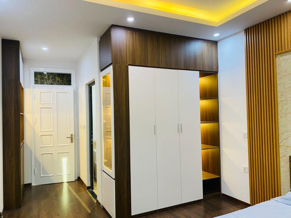 Bán nhà Đại Mỗ, Nam Từ Liêm 37M 6 Tầng, Thang Máy, ô tô đỗ gần giá 7.5 tỷ