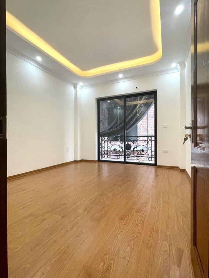 Bán nhà Phương Canh gần Trần Hữu Dực 38M 4 Tầng, 4P Ngủ, 2 mặt thoáng, ô tô đỗ gần giá 6 tỷ