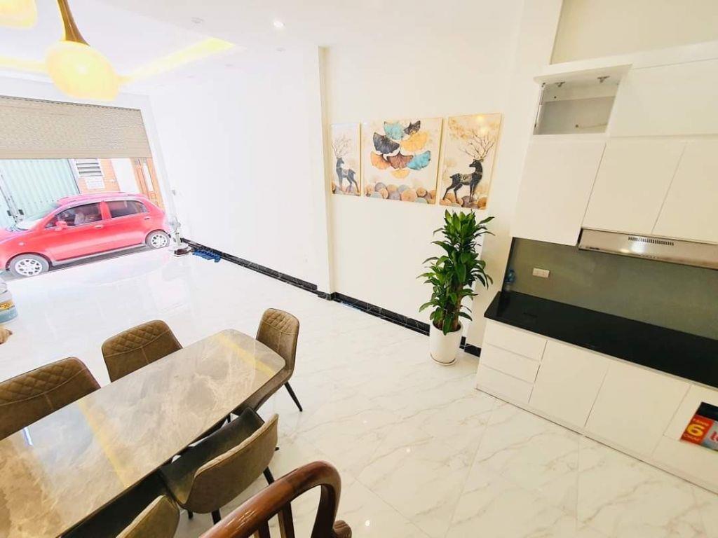 Nhà mặt đường Đại Mỗ 31M 5 Tầng, 3 phòng, kinh doanh, ô tô đỗ giá 7 tỷ