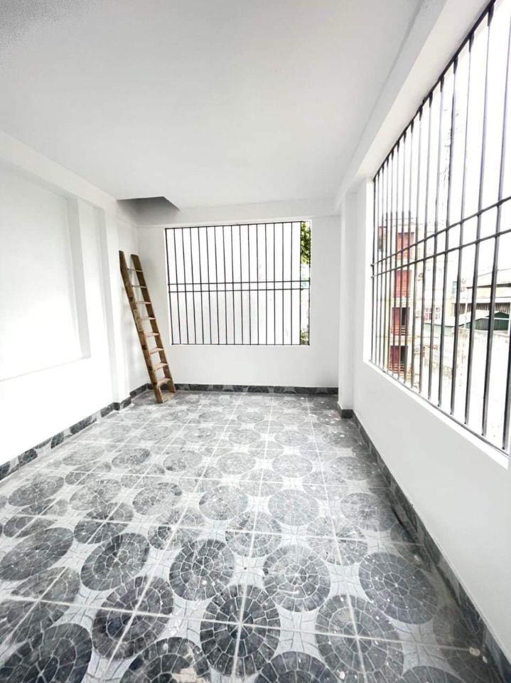 Nhà mặt đường Đại Mỗ 31M 5 Tầng, 3 phòng, kinh doanh, ô tô đỗ giá 7 tỷ