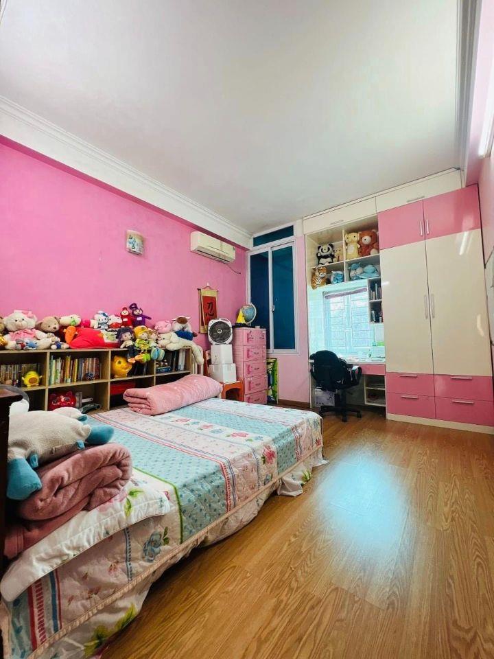 Chính chủ bán nhà Tây Mỗ 42M 4 Tầng, tặng nội thất, 50m ô tô đỗ giá 6 tỷ