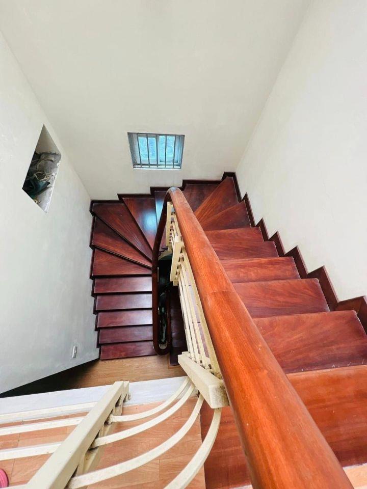 Chính chủ bán nhà Tây Mỗ 42M 4 Tầng, tặng nội thất, 50m ô tô đỗ giá 6 tỷ