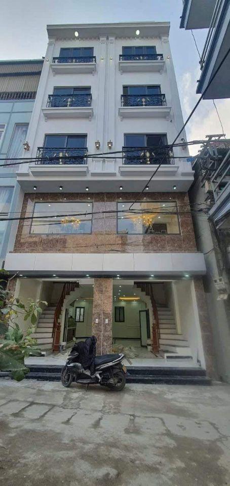Nhà đẹp An Khánh 40M 5 Tầng, chỉ 15m ô tô đỗ, đường rộng ô tô đỗ, Gần Vinsmart City giá 5.8 tỷ