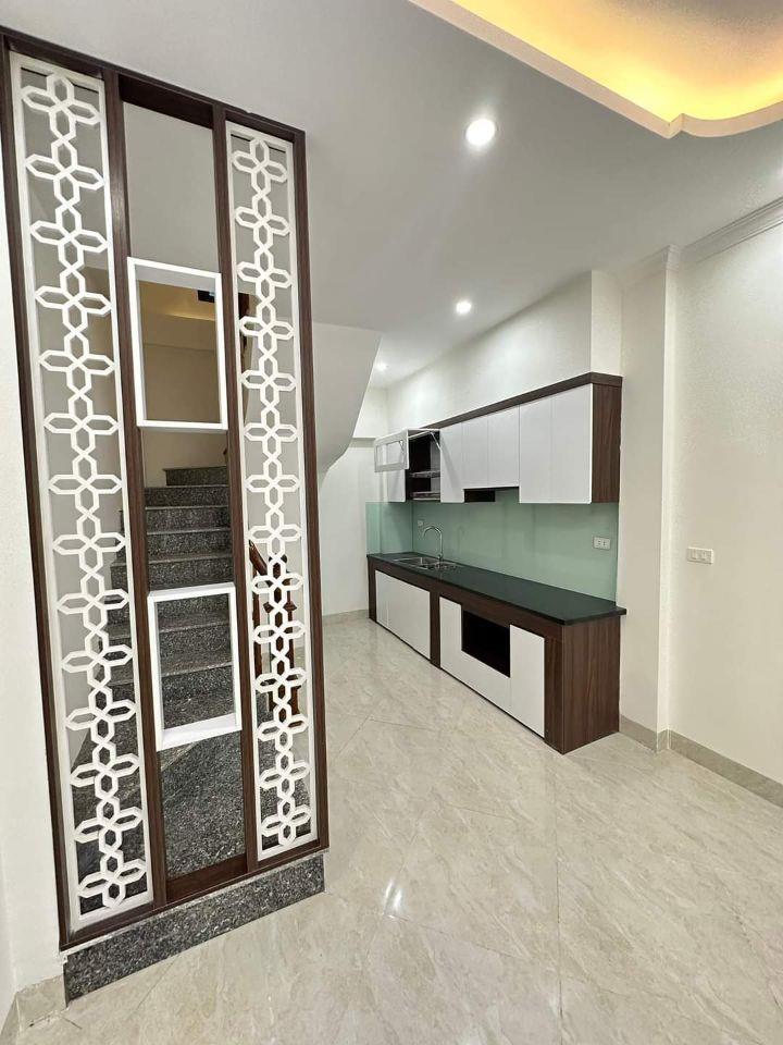 Nhà đẹp Tân Lập, Đan Phương, gần Vinhomes xây 5 Tầng, 4 phòng, nội thất đẹp giá 4.25 tỷ