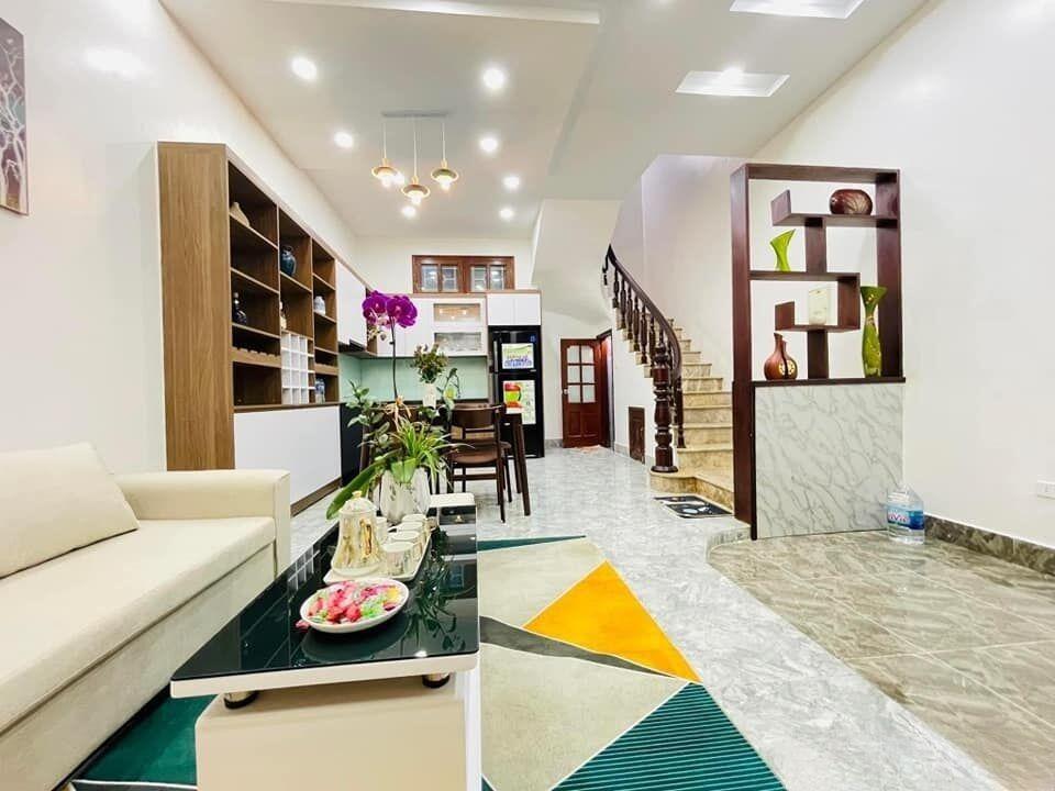 Bán nhà Vân Canh, Ngã tư Canh 34M 5 Tầng, ô tô đỗ sát nhà, nội thất đẹp, Mỹ Đình 3km giá 5 tỷ