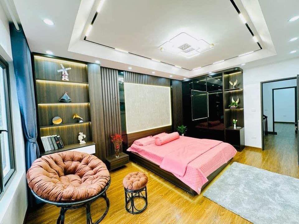 Bán nhà Kim Chung 38M 4 Tầng, 4P Ngủ, full nội thất, ô tô đỗ gần giá 5 tỷ