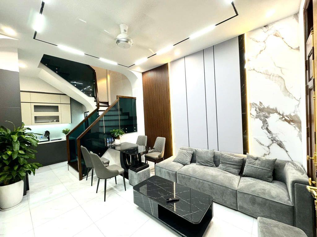 Bán nhà Xuân Phương gần Mỹ Đình 35M2, 5 Tầng,3P Ngủ full nội thất 5.8 tỷ