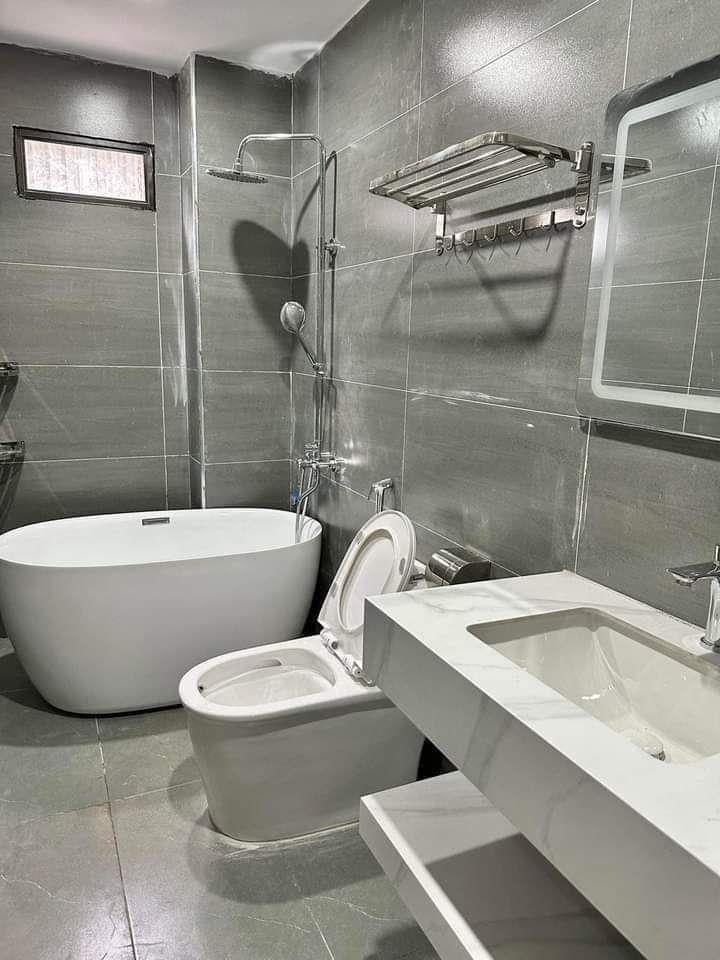 Bán nhà đẹp An Khánh 38M 5 Tầng, gác lửng, 5P Ngủ, ô tô đỗ gần giá 5.5 tỷ