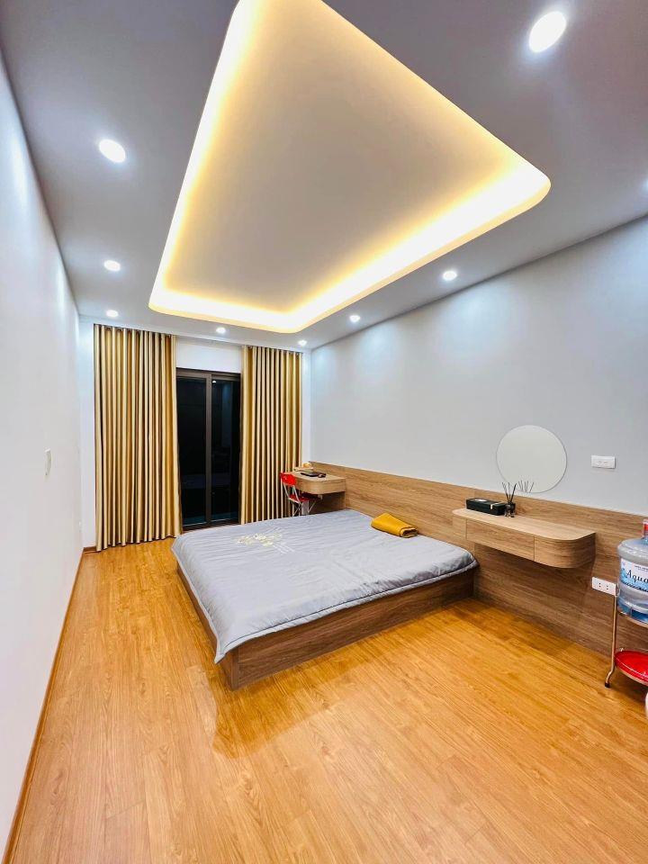 Nhỉnh 5 tỷ có nhà mới Tây Mỗ 32M 5 Tầng, 3P Ngủ, chỉ 80m ra đường ô tô đỗ kinh doanh