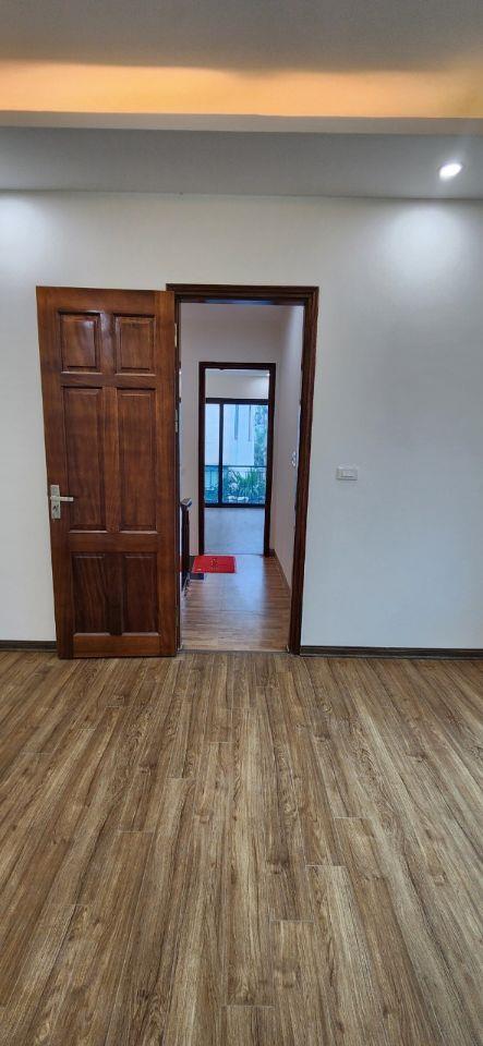 Bán nhà Tiền Yên 42M 4 Tầng, 4 ngủ, đường 4m ô tô đỗ cửa, đi Mỹ Đình 15 phút giá 4.3 tỷ