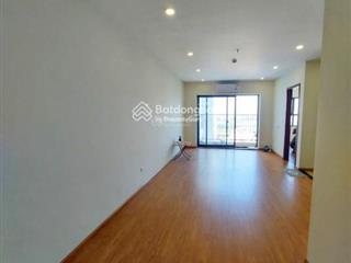 Bán căn hộ 83m2, tầng trung đẹp, ban công hướng đông view vinhomes, nội thất nguyên bản chủ đầu