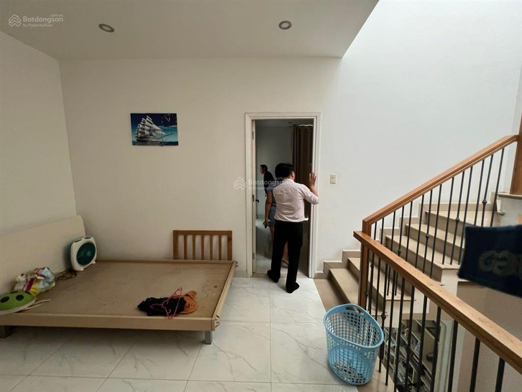 Nhà cityland garden hills (5 x 20m) 1 hầm  4 lầu