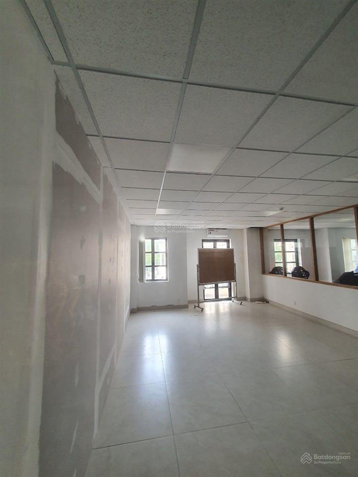 (60 triệu/ tháng)góc 2 mặt tiền kdc cityland gò vấp