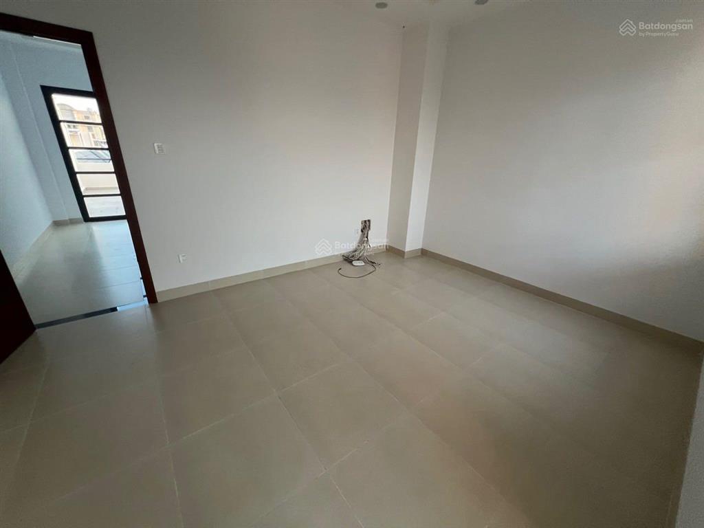Mặt tiền cityland nguyễn văn lượng (đối diện chi cục thuế) 5x20m = 1 trệt 4 lầu