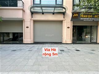 Chính chủ bán nhanh shophouse mặt đường 30m giá mua 13,5 tỷ bán lại giá chỉ 11,5 tỷ diện tích 75m2