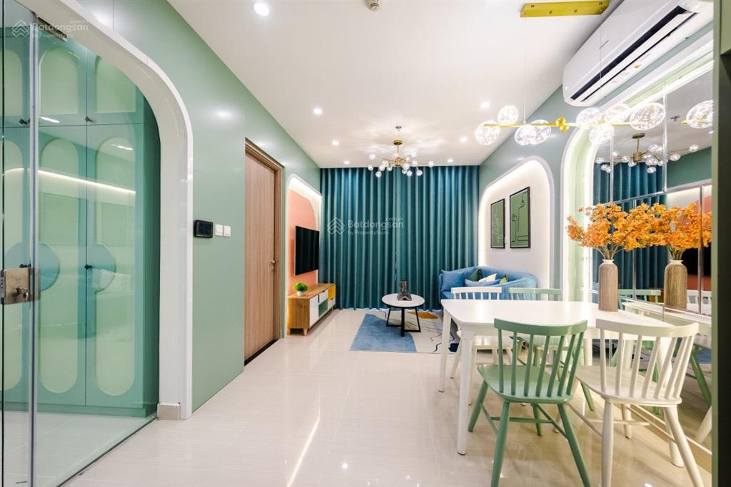 Chính chủ cần bán căn 2 ngủ 54m2 tại toà imperia smart city full nội thất