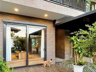 Cho thuê nhà phố vườn waterpoint nội thất mới xịn, full nội thất, đầy đủ tiện ích cao cấp có sẵn