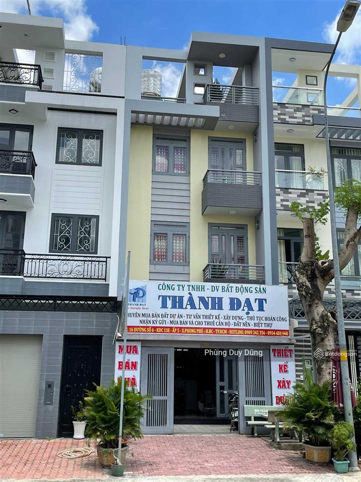 Cần bán gấp nhà phố khu dân cư 13e intresco phong phú đối diện công viên giá rẻ.