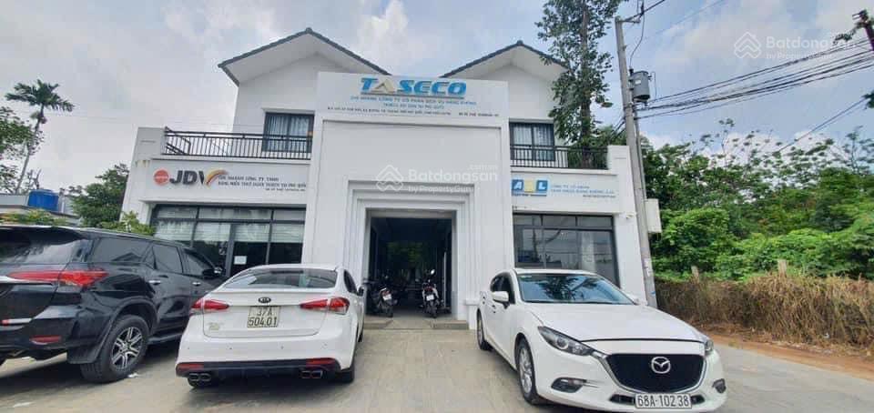 Hoa hậu mặt tiền đường suối mây phía núi giá rẻ