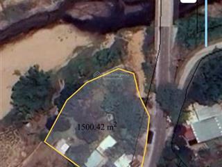 Cần bán 1500m có 400m đất ở tại hoà bắc view khe suối giá 5.5tỷ mặt tiền đường nhựa 38m