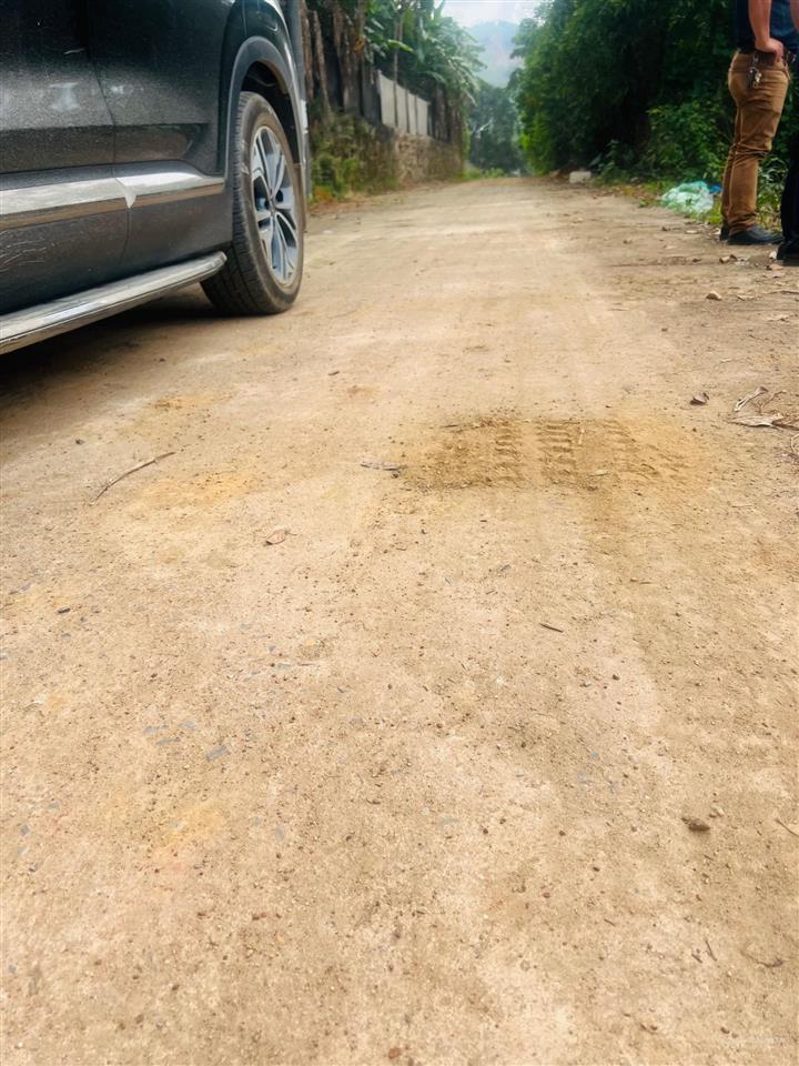 Đất nhà vườn hòa ninh 900m2 có 180m2 đất ở ngang 18m giá chỉ 6,5 tỷ.  0905 556 ***