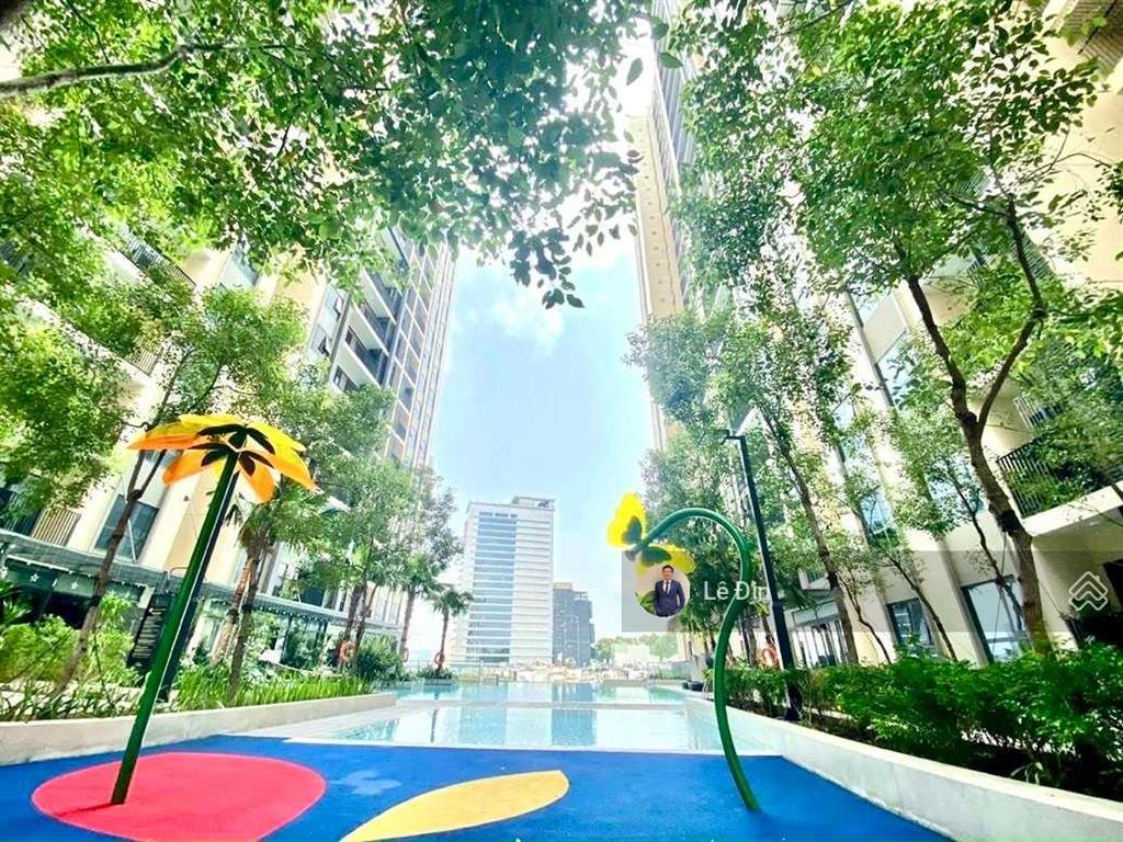 Ôm chính chủ cứng ngắt căn 2pn hado centrosa đã có sổ hồng, giá rẻ siêu đầu tư, có sổ. 0989 723 ***