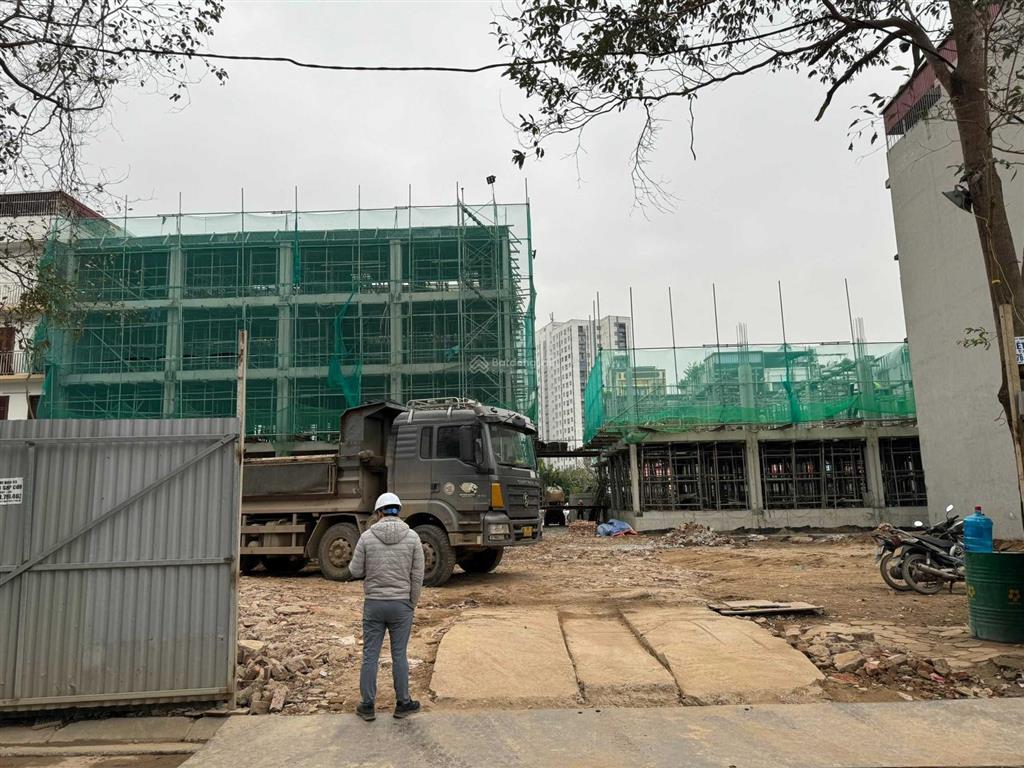 Liền kề đường 17m khu b1.3 gần chung cư hồ thiên nga, đường chính 30m đèn xanh đỏ đầu tiên dự án