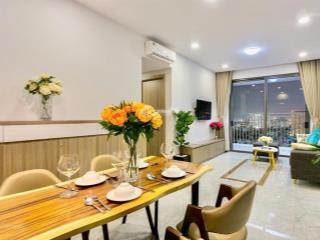 Bán gấp căn hộ chung cư newton phú nhuận. 96m2,3pn, full nt giá 6.9 tỷ. 0943 245 *** hoàng view đẹp