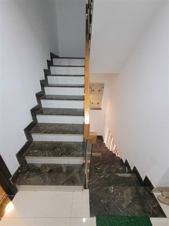 Hxh đặng văn ngữ, 4x16m, trệt 3 lầu. giá 11.8 tỷ