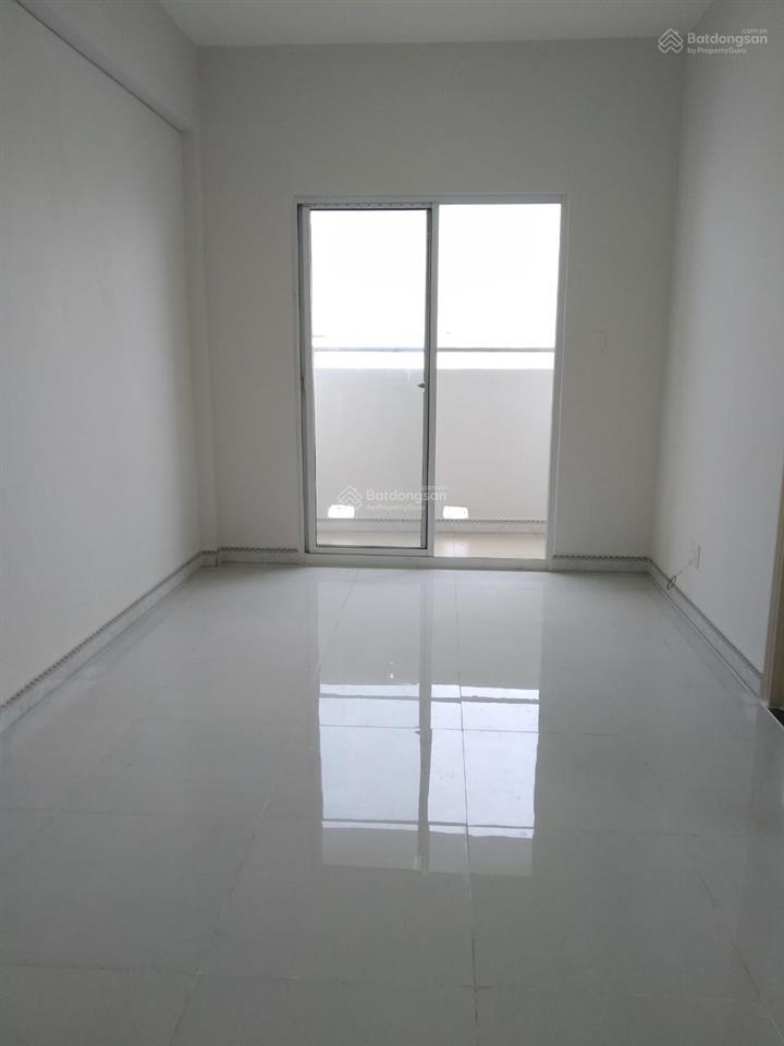 Hqc plaza tầng trung giá 1.1 tỷ  50m2, 2pn mặt tiền nguyễn văn linh.  0909 456 ***